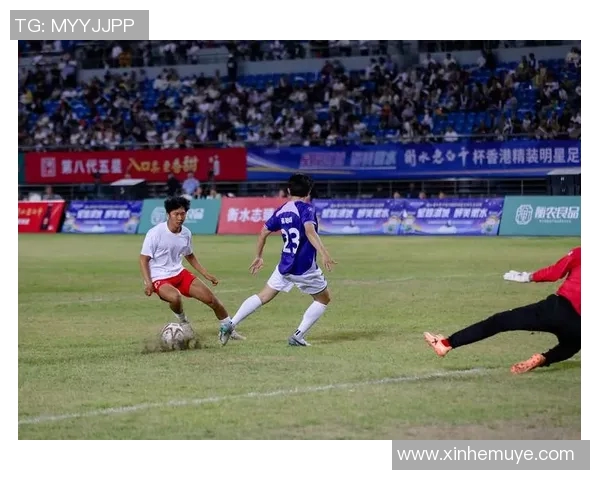 校园足球明星专访揭秘他们的成长历程与梦想追求