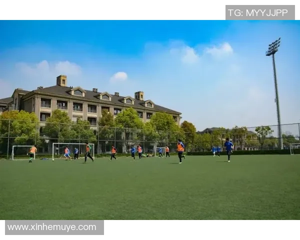 杭州绿城足球学校2017年招生启事欢迎热爱足球的孩子们加入我们一起成长 杭州绿城足球学校2017年招生启事欢迎热爱足球的孩子们加入我们一起成长